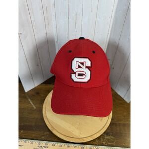 North Carolina State Wolfpack NCAA Zephyr Hat Fitted Size M/L Cap Red